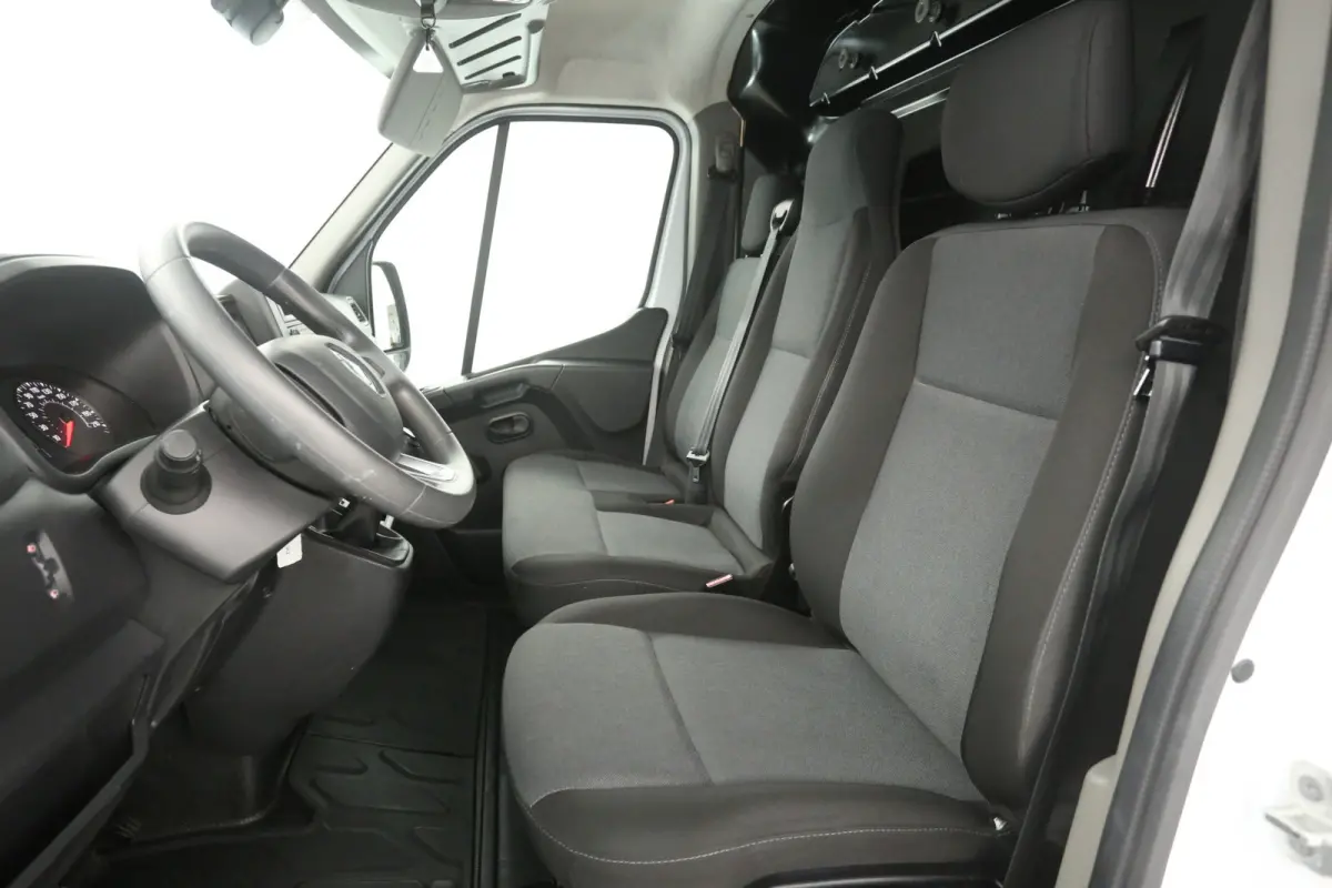 2.3 L2H2 | Airco | 3 Zits | Trekhaak | Parkeersens. | Elektrpakket