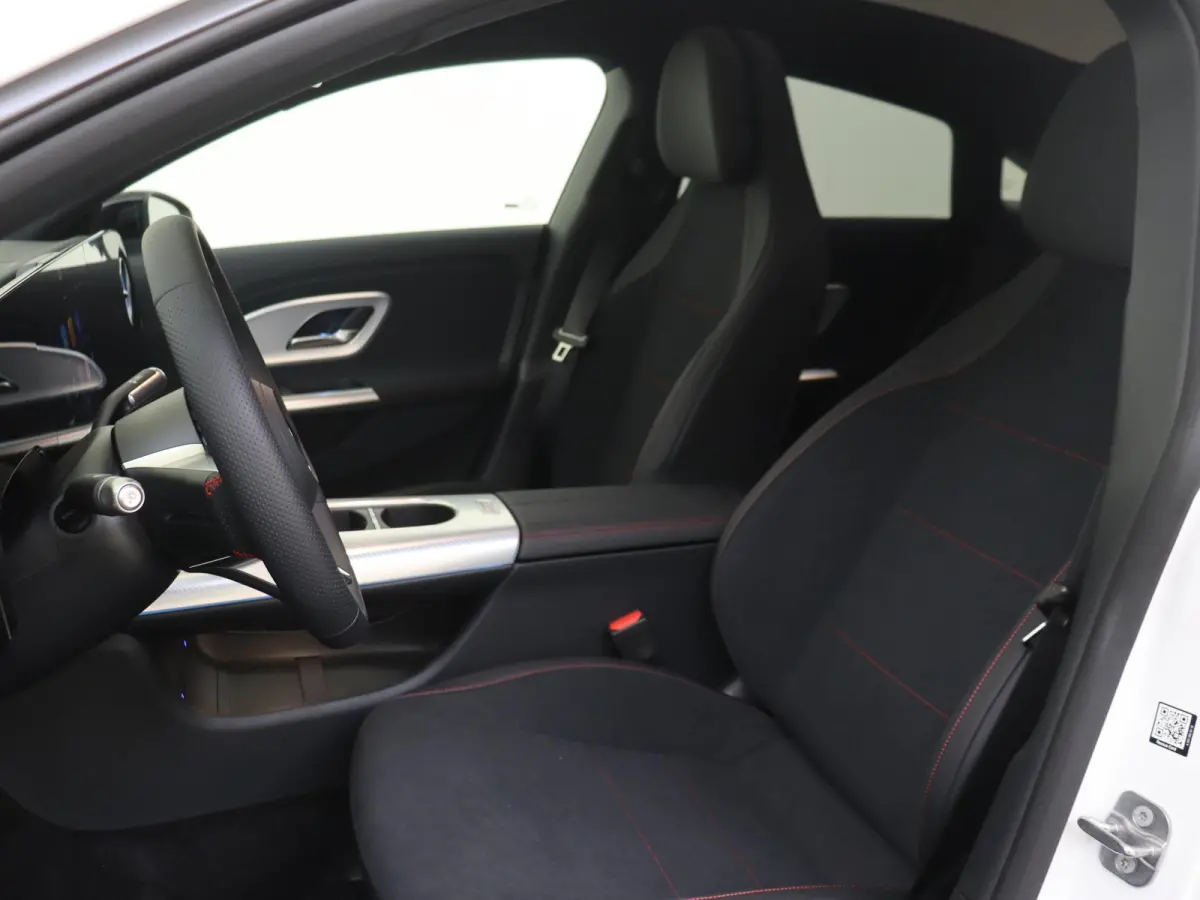 200 Business Solution AMG 58 kWh Nightpakket - Carplay - Dodehoek Assistent - Sfeerverlichting - Achteruitrijcamera - Stoelverwarming