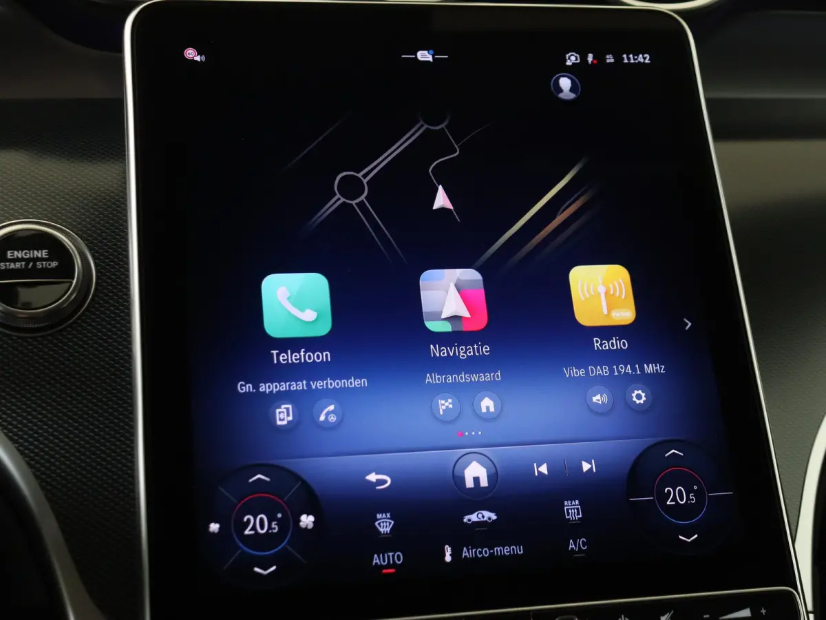 4MATIC Business Solution Luxury Carplay - Stoelverwarming - Achteruitrijcamera - 19 Inch - Elektrische Spiegels