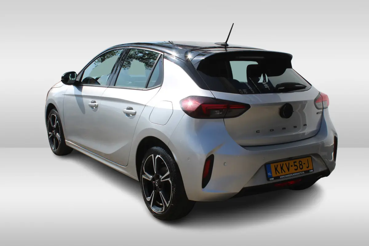 1.2 Turbo Hybrid GS Dodehoek detectie l Apple carplay / Android auto l Parkeercamera achter l Parkeersensoren voor en achter l Lane assist l