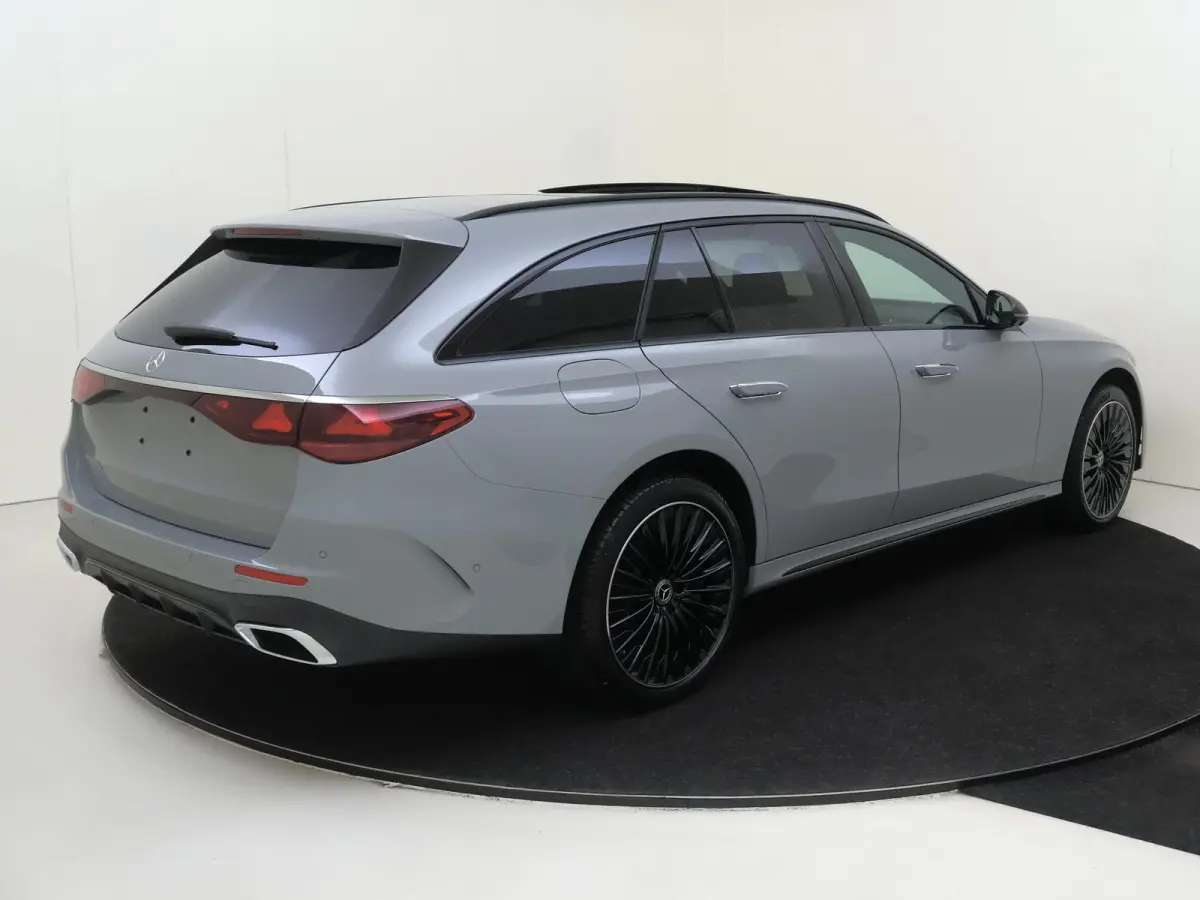 300 e Sport Edition Premium Plus - Leder - Luchtvering - Rijassistentie Pakket Plus - Nightpakket - 20 Inch