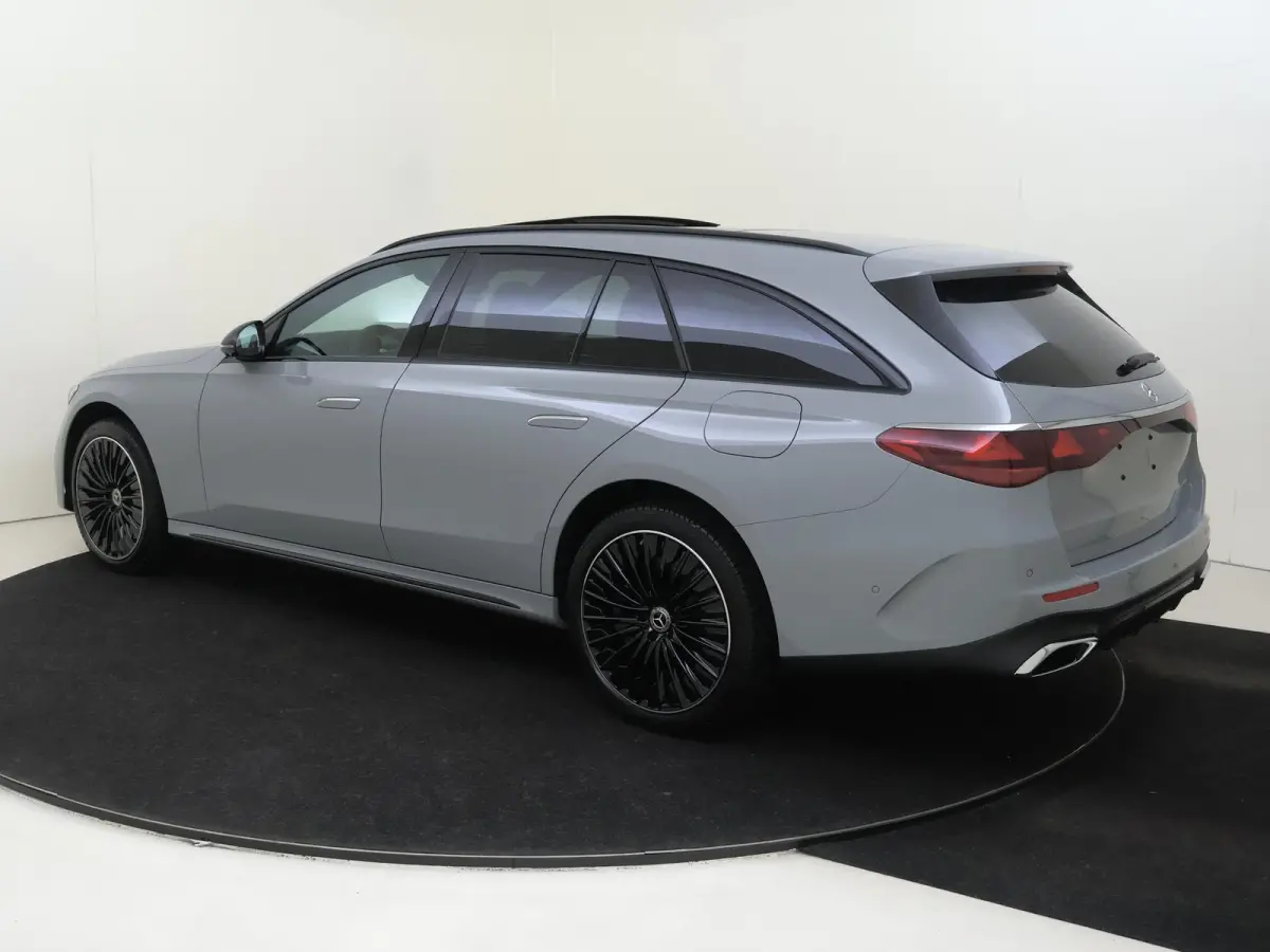 300 e Sport Edition Premium Plus - Leder - Luchtvering - Rijassistentie Pakket Plus - Nightpakket - 20 Inch