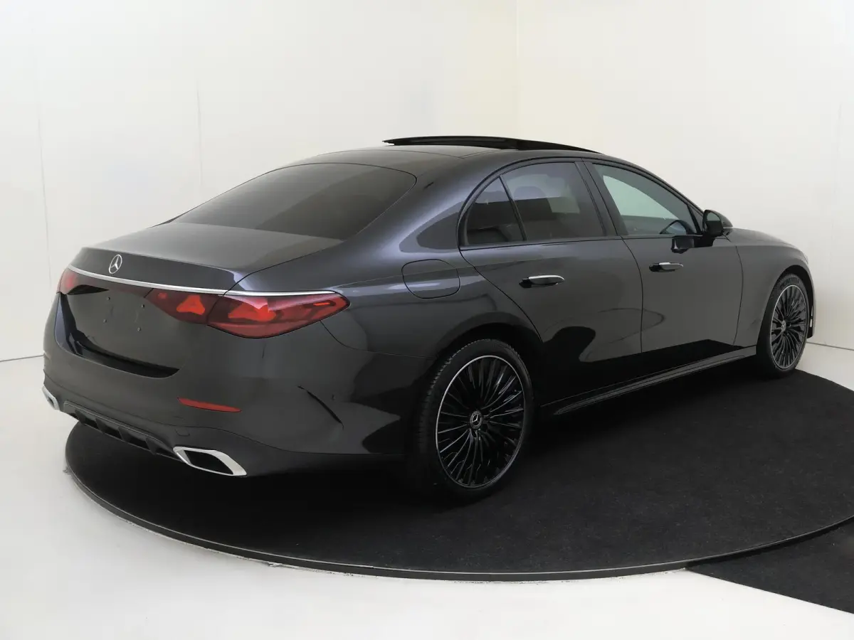 300 e Sport Edition / Premium Plus/ AMG/ Night/ 20 inch/ Burmester 4D/ Head Up