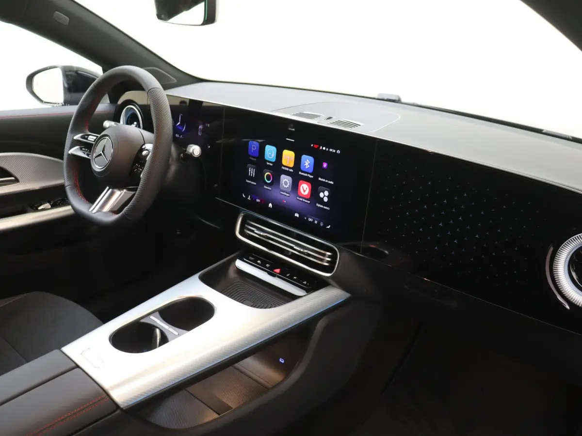 200 AMG Line / Stoelverwarming / Achteruitrijcamera /