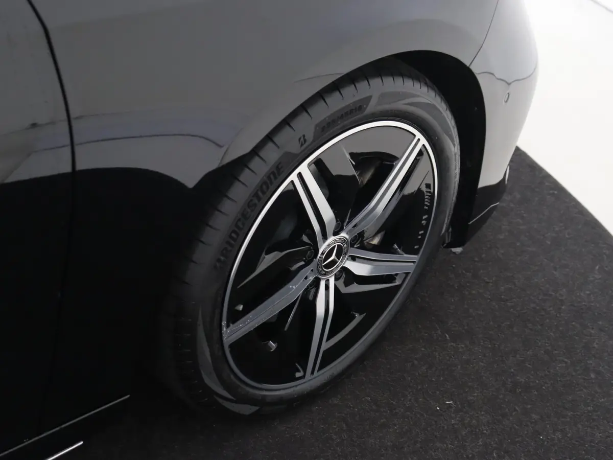 200 AMG Line / Stoelverwarming / Achteruitrijcamera /