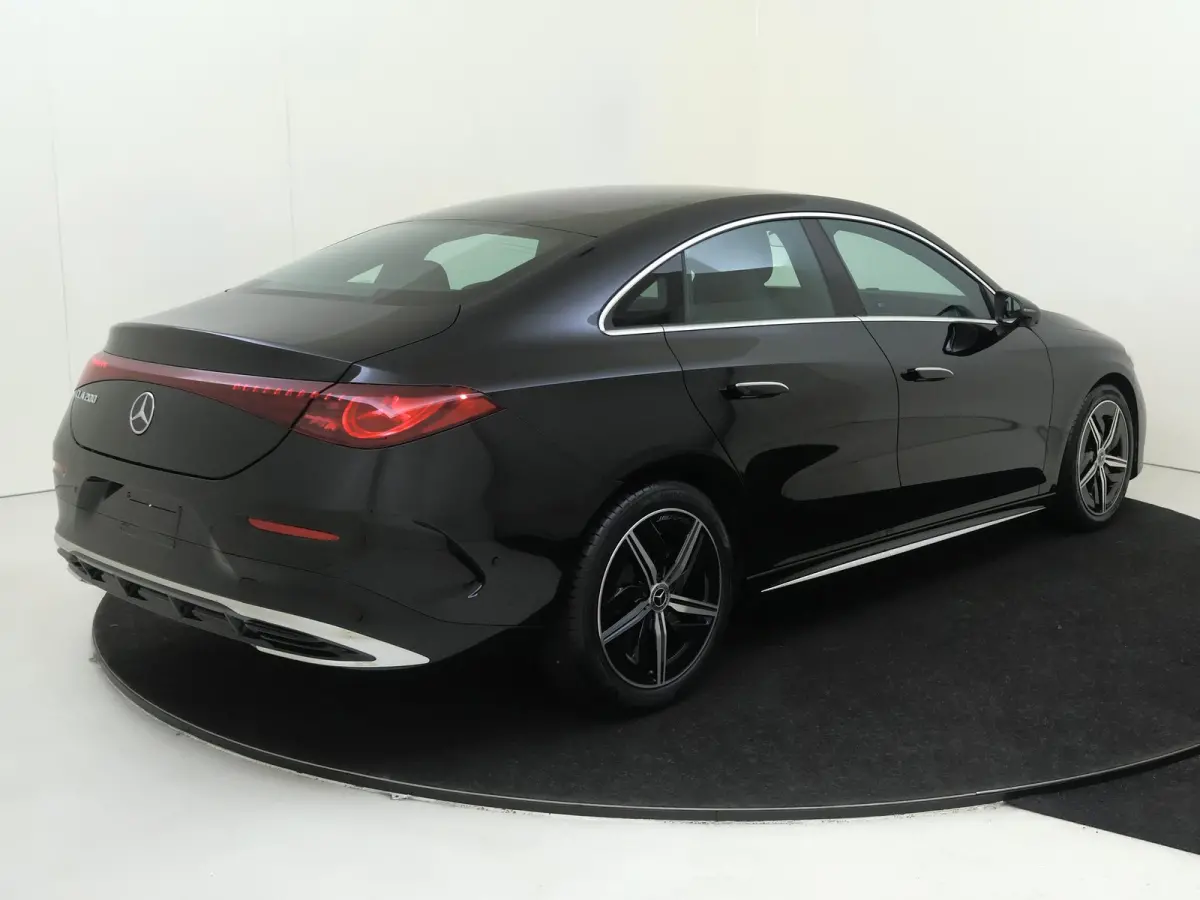 200 AMG Line / Stoelverwarming / Achteruitrijcamera /