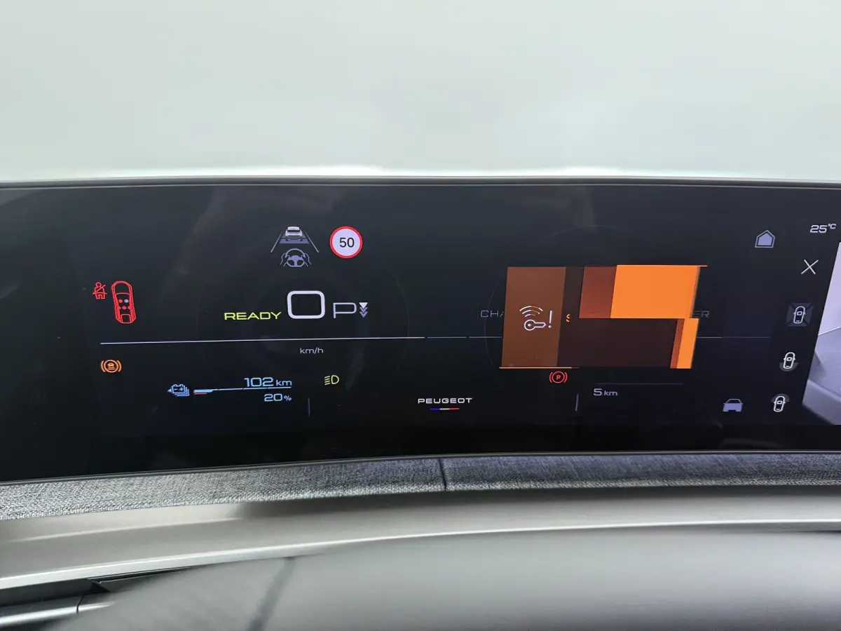| Voorraad Voordeel € 6700 | GT Exclusive | Adaptieve cruise control met Stop&Go functie | Elektrische parkeerrem | Extra getinte achterste zijruiten en achterruit