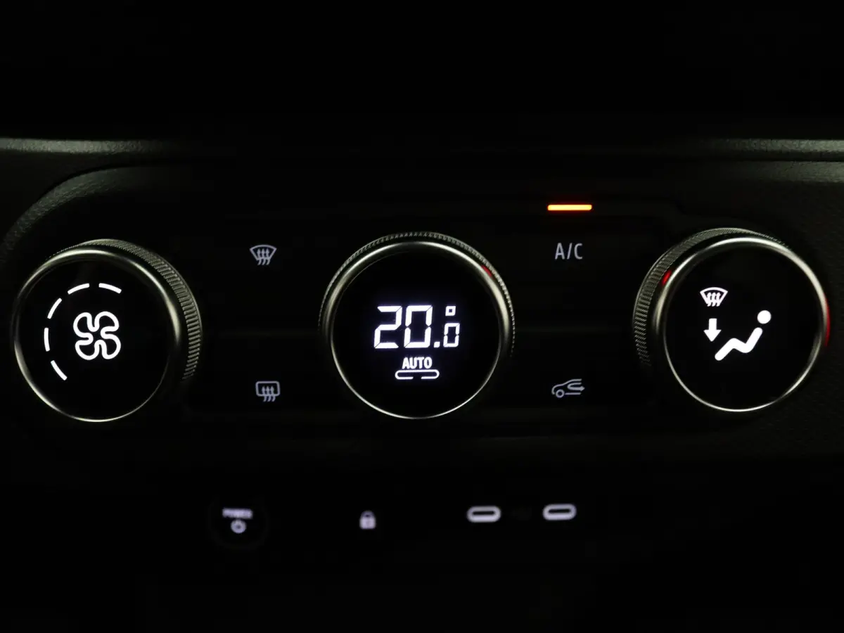urban range techno 27.5 kWh Camera | Adapt. Cruise | Parkeersens. v+a | Stoelverw.