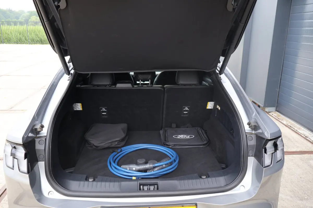 Extended RWD 98 kWh SOH 94.6% l B&O l TREKHAAK l 360 CAMERA l LEDER l ADAPT.CRUISE l ORG.NL l DEALER OND.