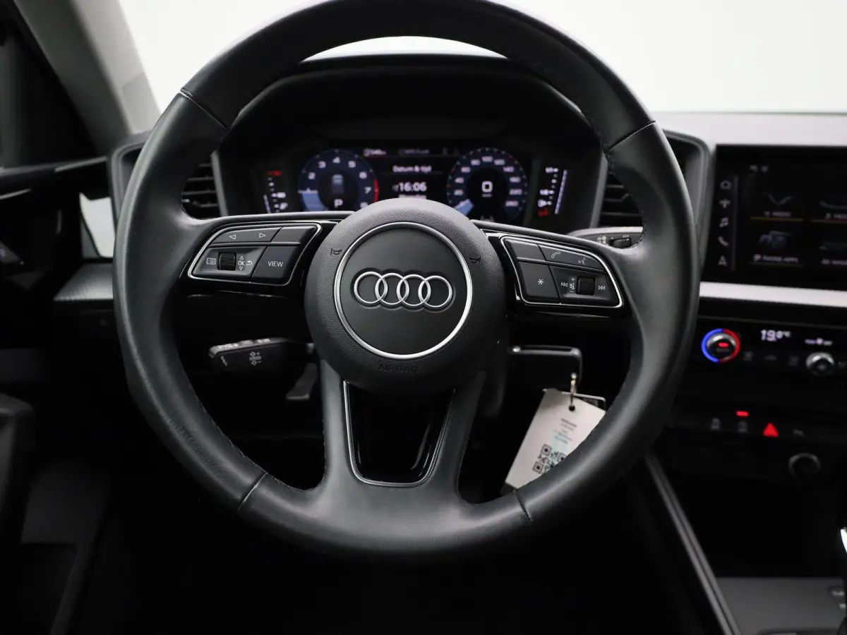 1.0 30 TFSI 81kW S tronic Allstreet | AUTOMAAT | NAVIGATIE | CLIMATE CONTROL | APPLE CARPLAY | CRUISE CONTROL |