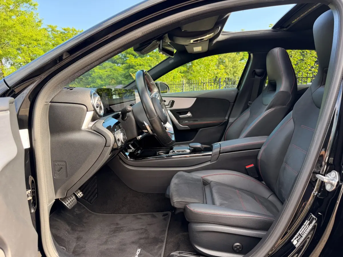250 e AMG Nightpakket Burmester Multibeam Panorama Memory Sfeer Camera Night Keyless