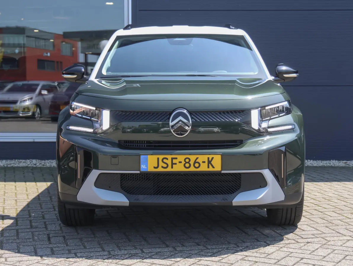1.2 Hybrid 145pk Plus Automaat | Two-tone | Parkeersensoren | Climate Control | Apple Carplay & Android Auto