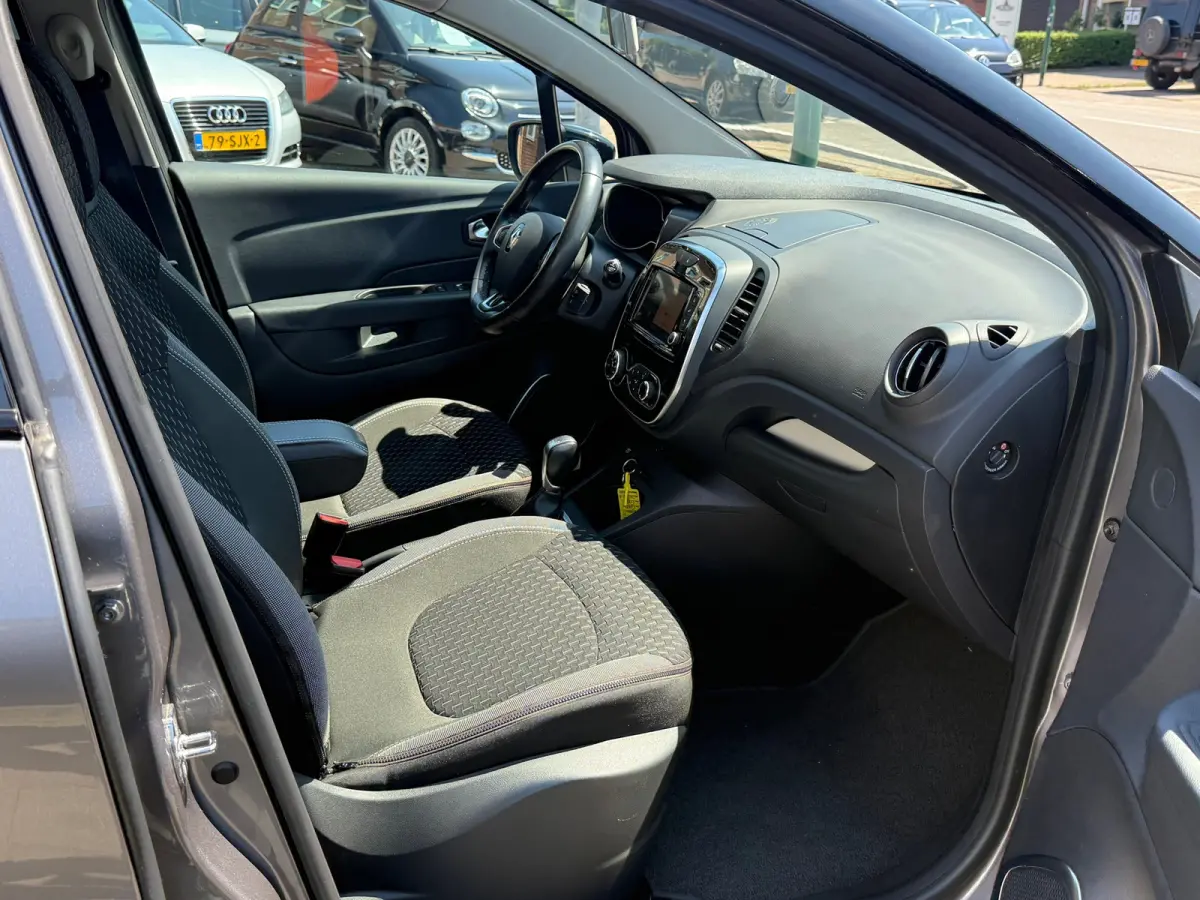 1.2 TCe Intens, Trekhaak,Navigatie,Cruise control,Achteruitrij camera,Climate control