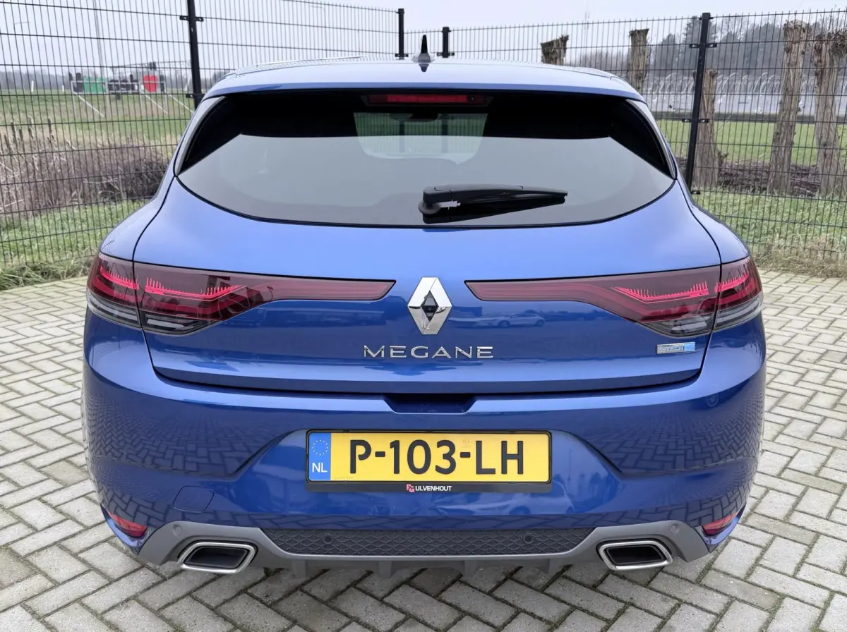 1.6 Plug-In Hybrid 160 R.S. Line | Camera | PDC | Keyless |
