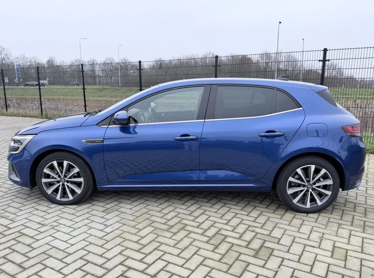 1.6 Plug-In Hybrid 160 R.S. Line | Camera | PDC | Keyless |