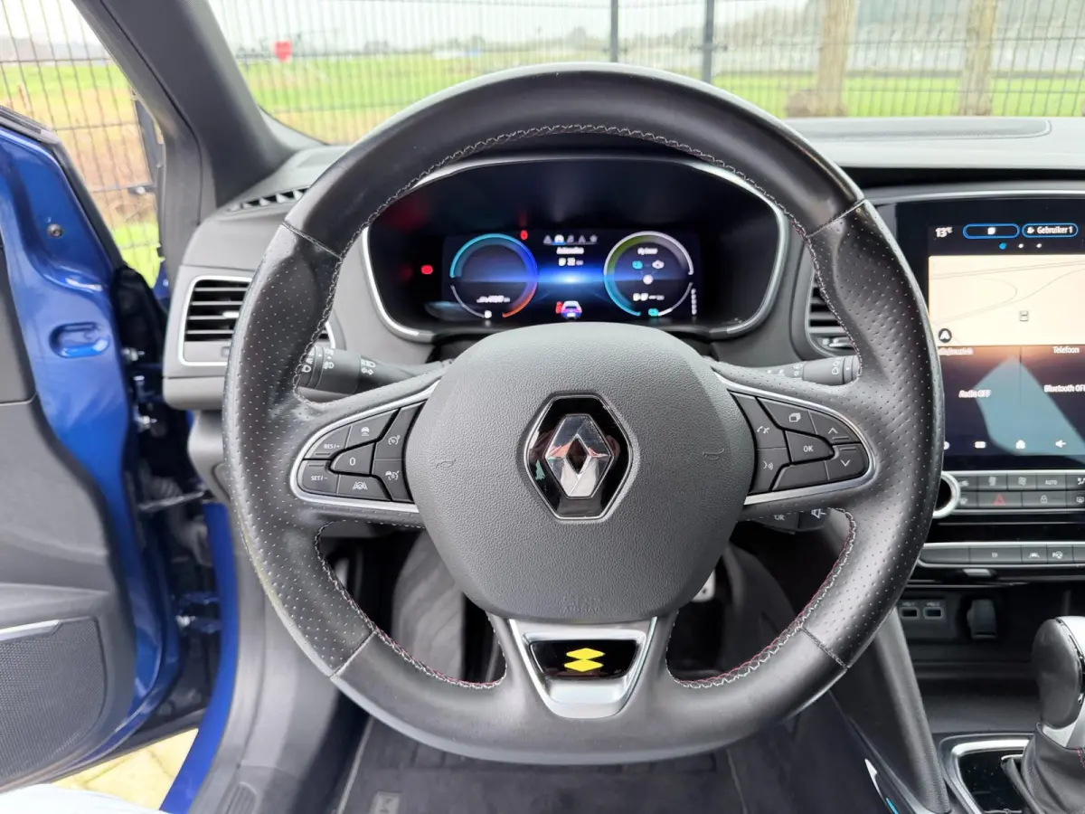 1.6 Plug-In Hybrid 160 R.S. Line | Camera | PDC | Keyless |