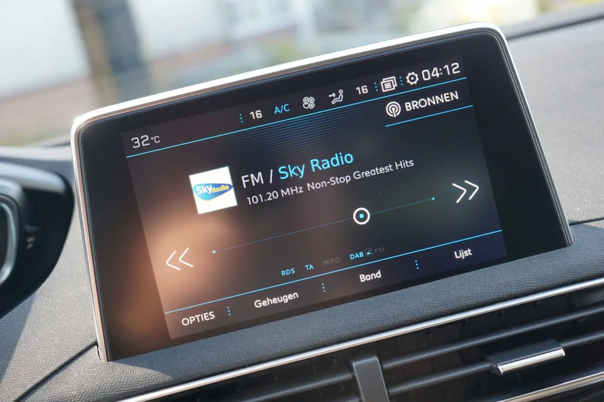 1.2 PureTech Allure AUT | Amazonite | Half-leder/Navi/Cruise/Carplay - Netjes