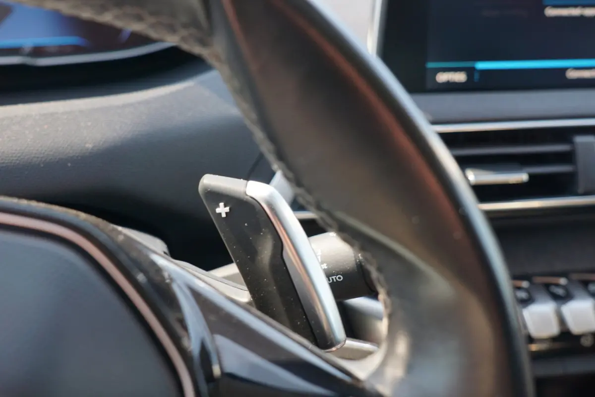1.2 PureTech Allure AUT | Amazonite | Half-leder/Navi/Cruise/Carplay - Netjes