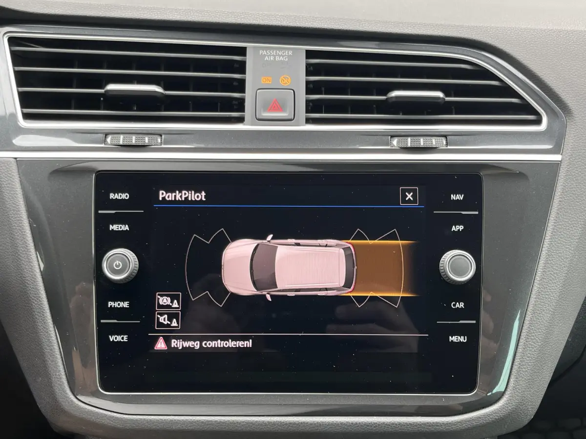1.5 TSI ACT R-Line | Navi/Adapt.Cruise/Clima/Stoelverw./Elektr.Wegklapbare TrekhaakR-Line Exterieur