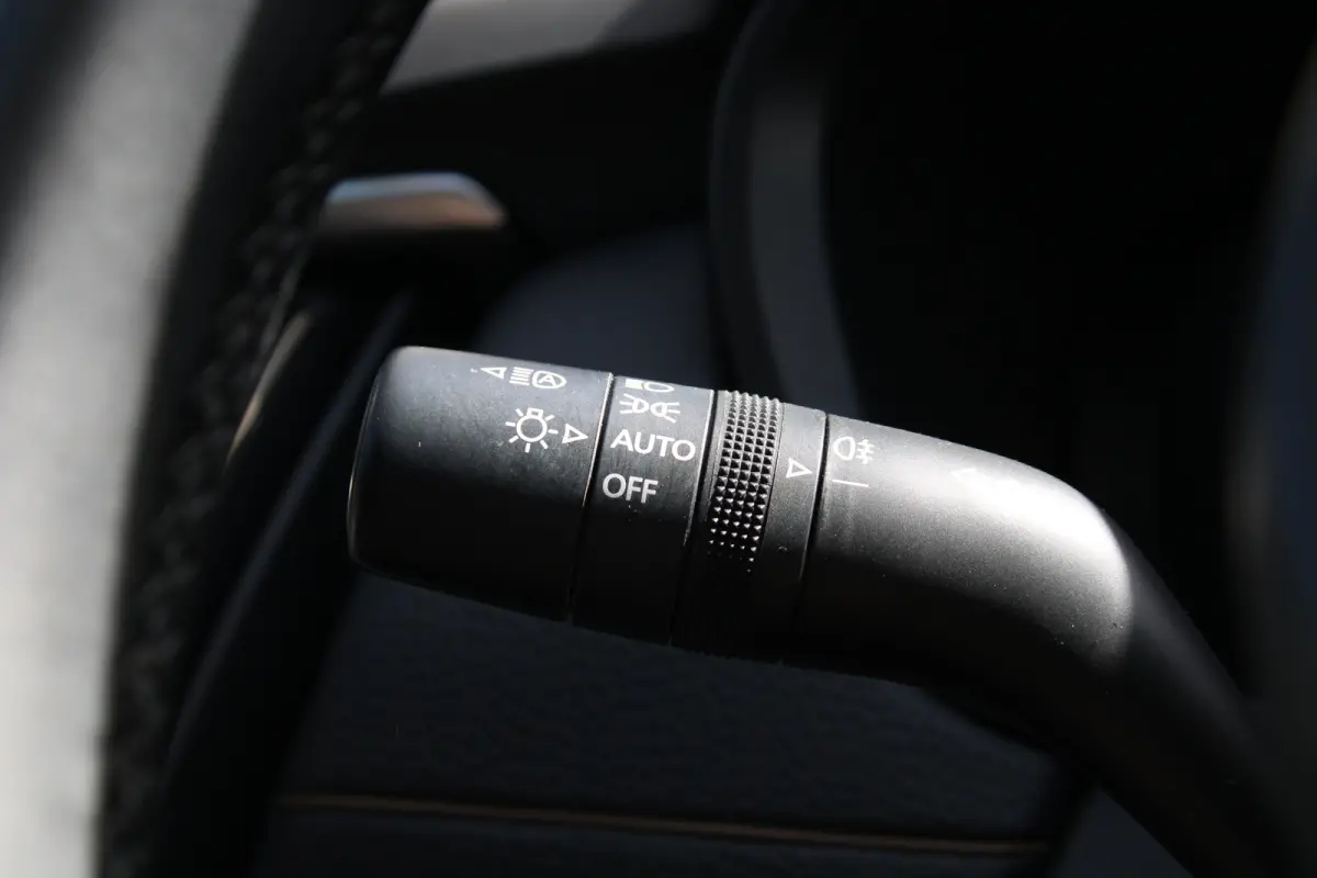2.5 e-SkyActiv PHEV Exclusive-Line | Cruise control adaptief met Stop&Go en stuurhulp | Dodehoekdetectie met correctie | Navigatiesysteem full map