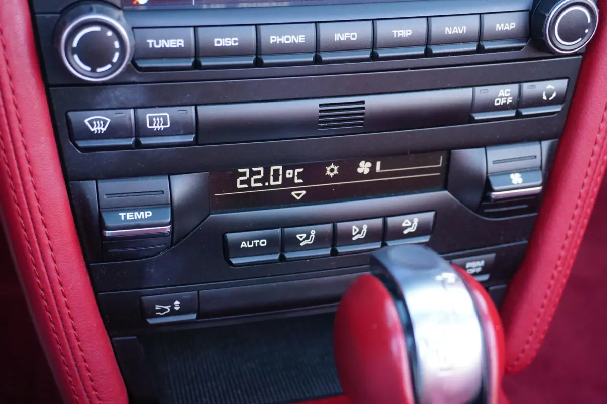 2.9 PDK in Topstaat |Historie bekend |Xenon koplampen |Lederen bekleding |Automaat |Climate control |Cruise Control |Winscherm |Cabriolet