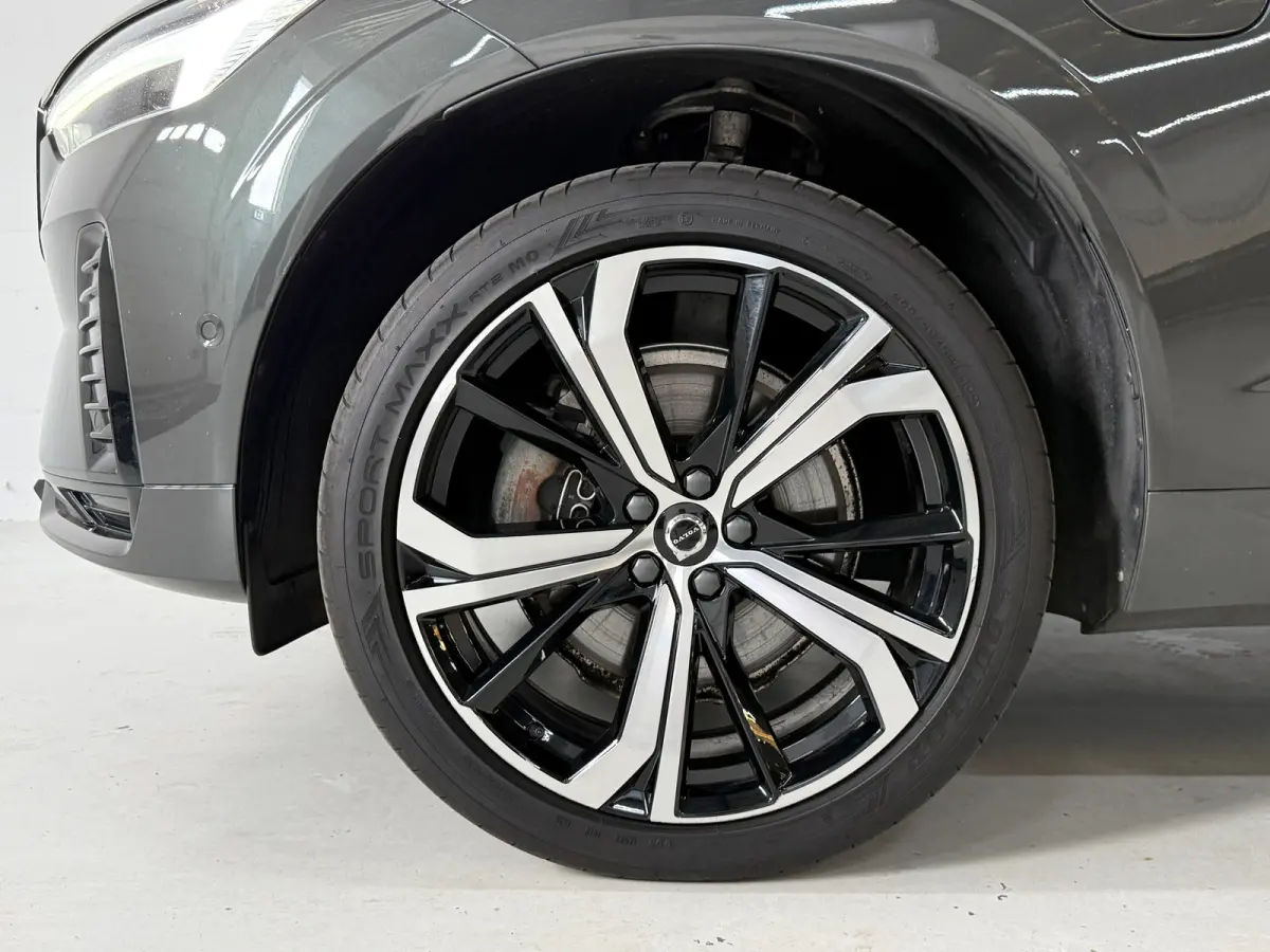 2.0 T6 Plug-in hybrid AWD Plus Bright*360 Camera*stoelverwarming*Pano*BOMVOL*