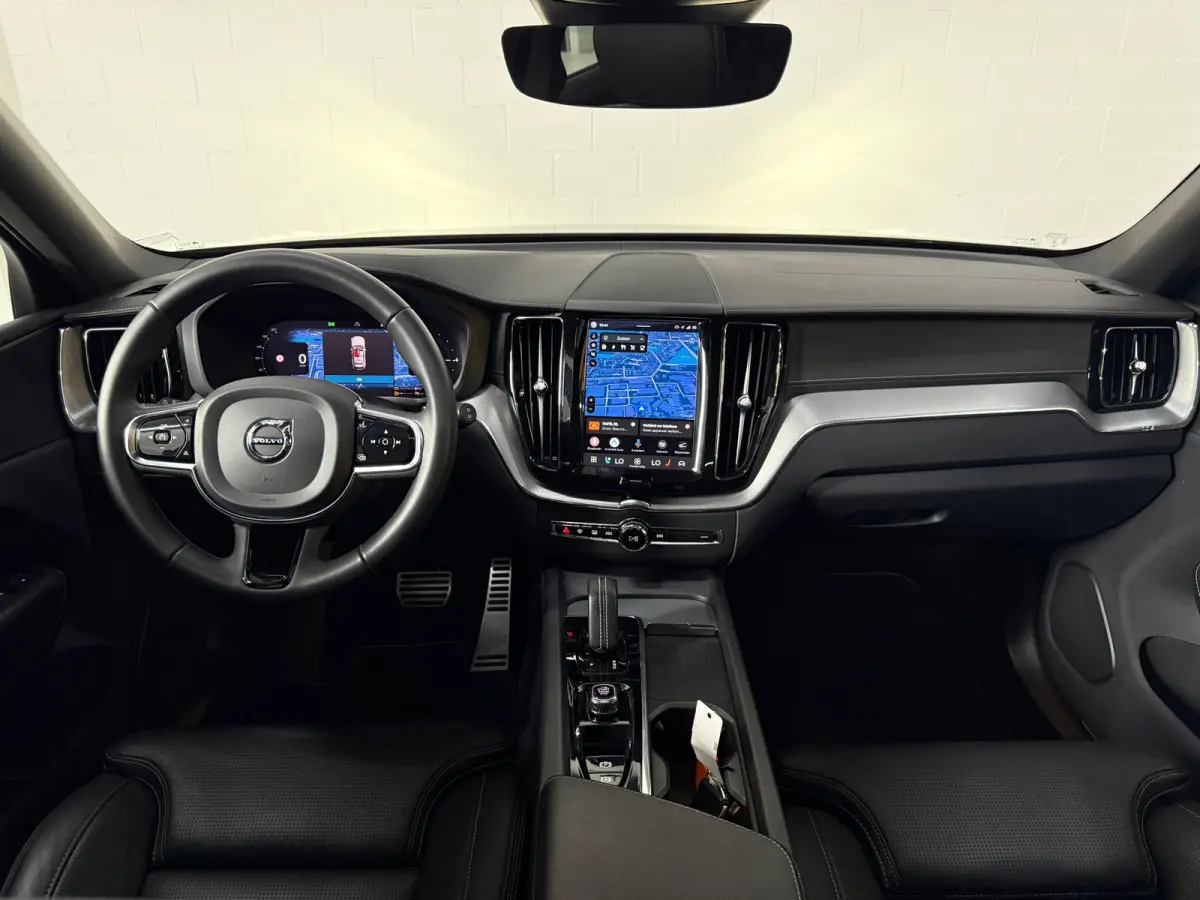 2.0 T6 Plug-in hybrid AWD Plus Bright*360 Camera*stoelverwarming*Pano*BOMVOL*