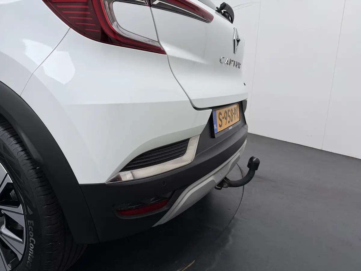 techno E-Tech full hybrid 145 | SoH 80% | Parkeercamera | Navigatie | Trekhaak |