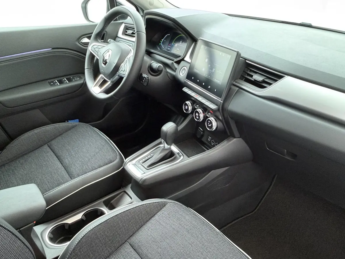 techno E-Tech full hybrid 145 | SoH 80% | Parkeercamera | Navigatie | Trekhaak |