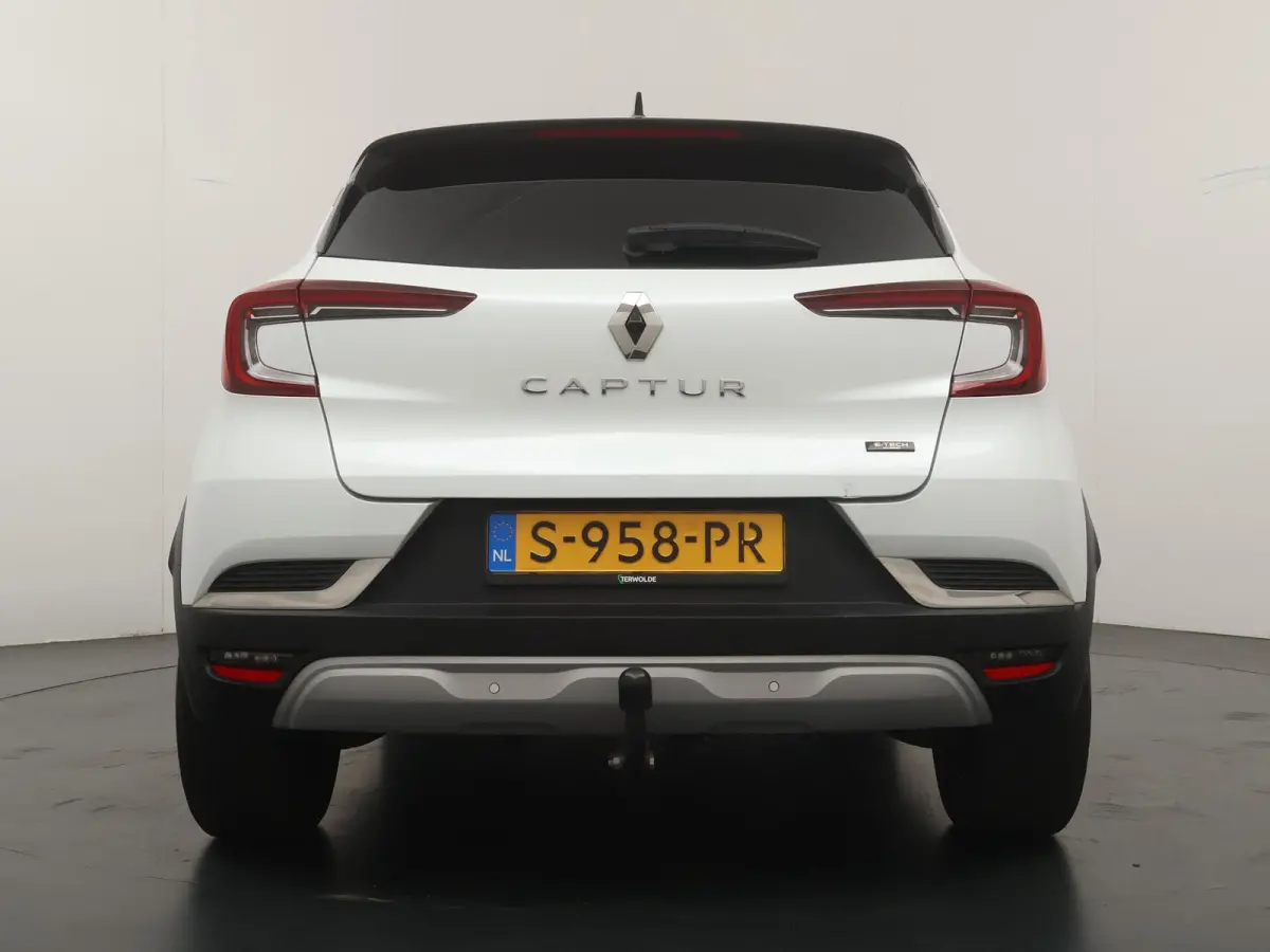 techno E-Tech full hybrid 145 | SoH 80% | Parkeercamera | Navigatie | Trekhaak |