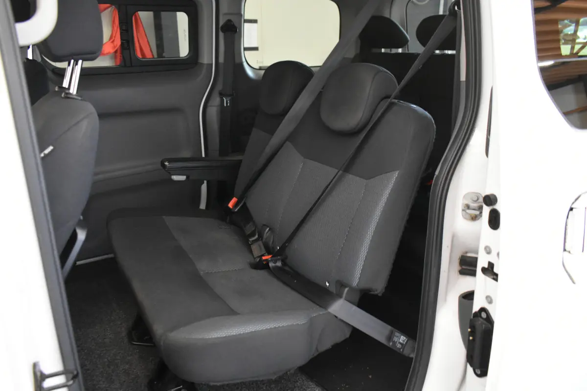 e-NV200 40 kWh 2.Zero Edition 7p Camera Navi