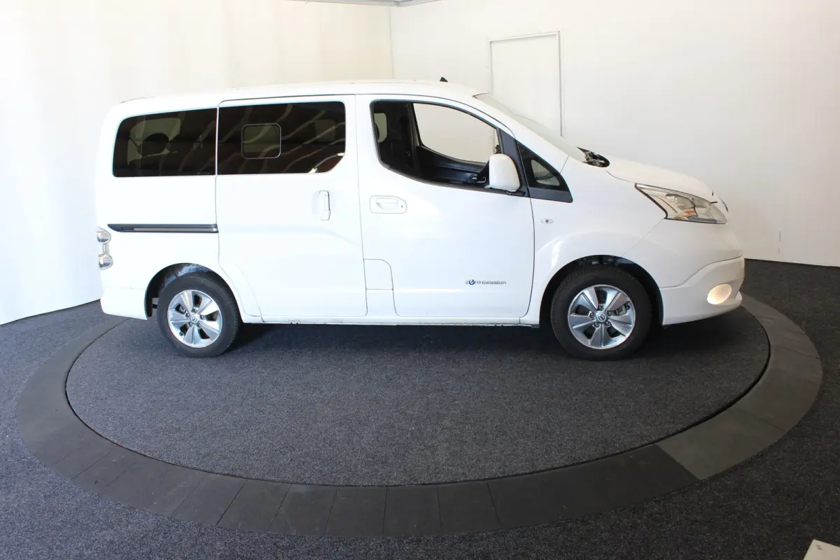 e-NV200 40 kWh 2.Zero Edition 7p Camera Navi