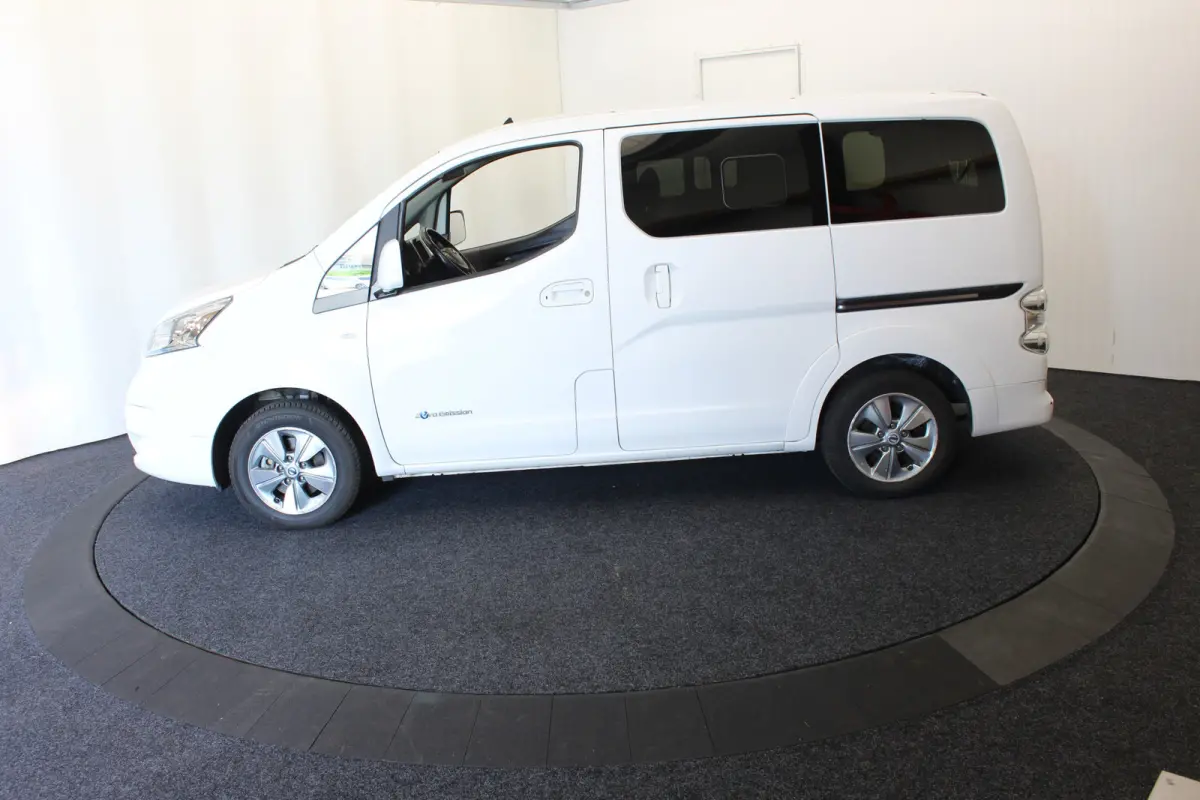 e-NV200 40 kWh 2.Zero Edition 7p Camera Navi
