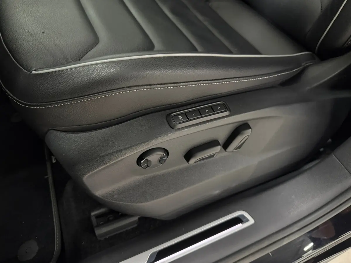 1.4 E-hybrid*Pano*GTE*Sfeer*Memory*Stuur/stoelverwarming*