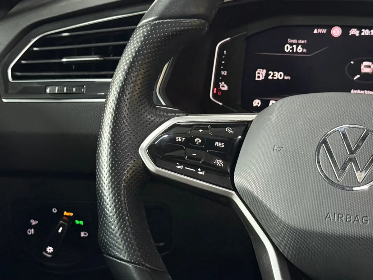 1.4 E-hybrid*Pano*GTE*Sfeer*Memory*Stuur/stoelverwarming*