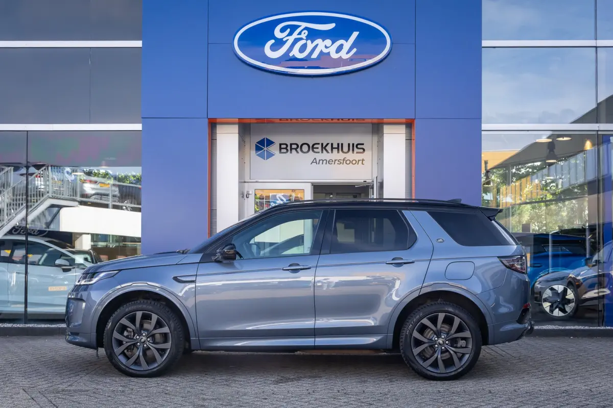 P300e 1.5 R-Dynamic SE | Trekhaak | Meridian audio | Camera | Cruise adaptief | Leder | Elec.stoel geheugen | Dodehoek detectie | Voorstoelen verwarmd | Apple Carplay/Android Auto | Achterui