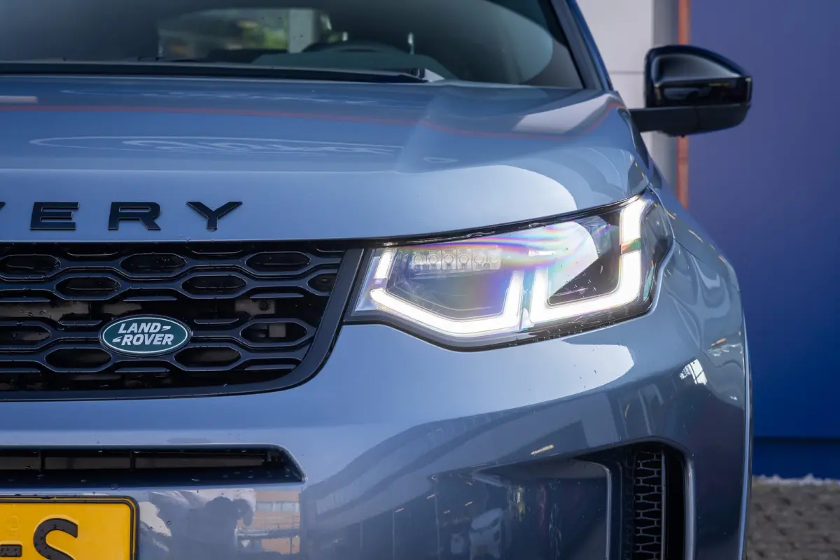 P300e 1.5 R-Dynamic SE | Trekhaak | Meridian audio | Camera | Cruise adaptief | Leder | Elec.stoel geheugen | Dodehoek detectie | Voorstoelen verwarmd | Apple Carplay/Android Auto | Achterui