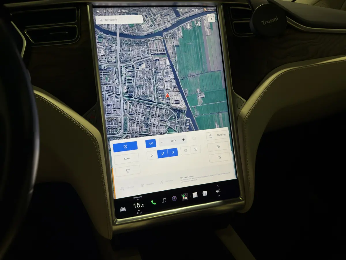 75D Base | Trekhaak | Keyless | Luxe Leder interieur |
