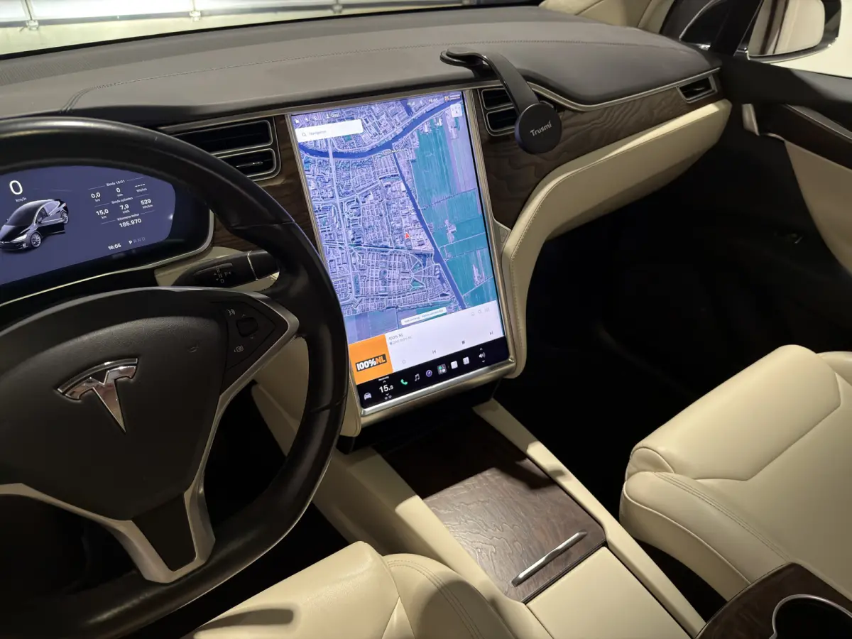 75D Base | Trekhaak | Keyless | Luxe Leder interieur |
