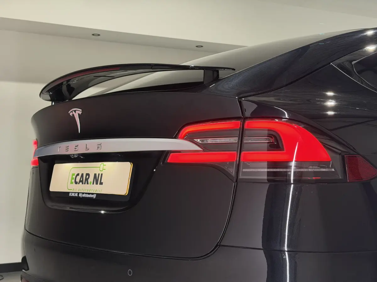 75D Base | Trekhaak | Keyless | Luxe Leder interieur |