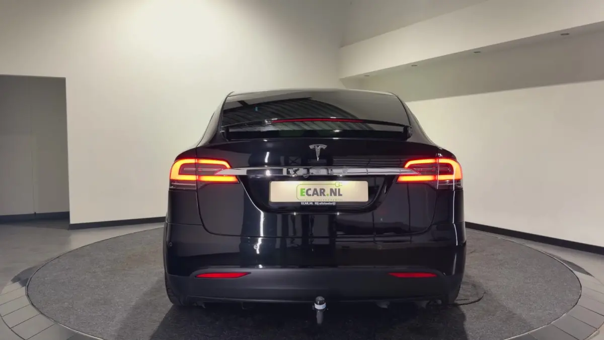 75D Base | Trekhaak | Keyless | Luxe Leder interieur |