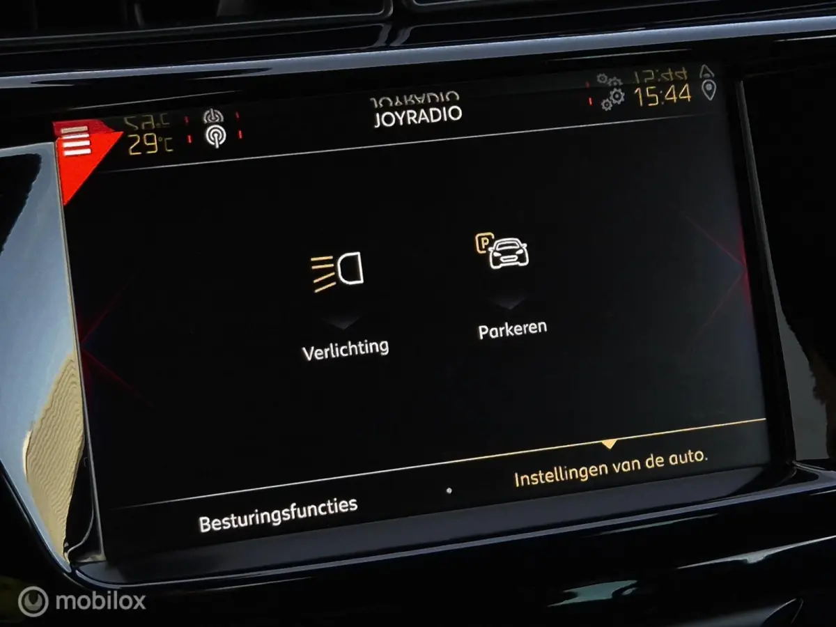 1.2 PURETECH CONNECTED CHIC AUTOMAAT/LED/CAMERA/TREKHAAK/CARPLAY