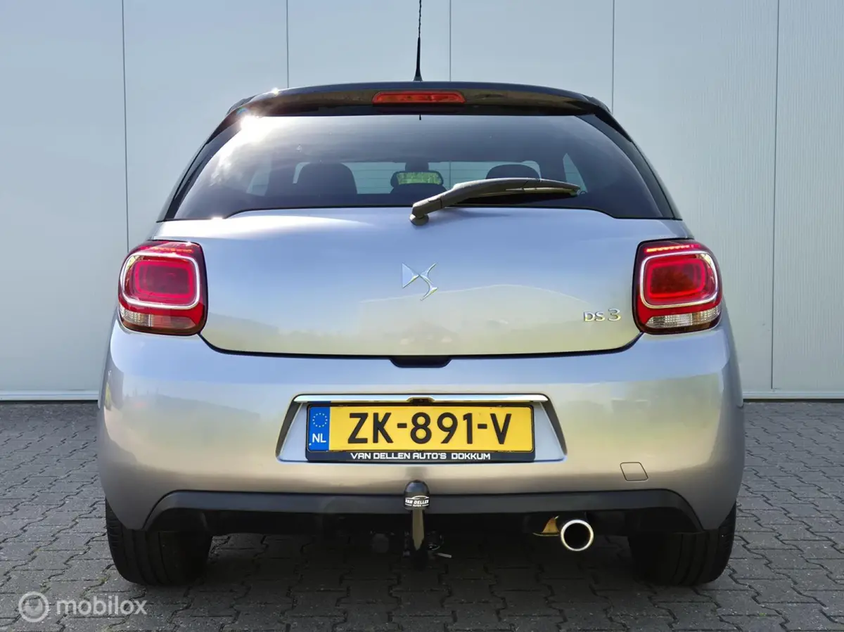 1.2 PURETECH CONNECTED CHIC AUTOMAAT/LED/CAMERA/TREKHAAK/CARPLAY