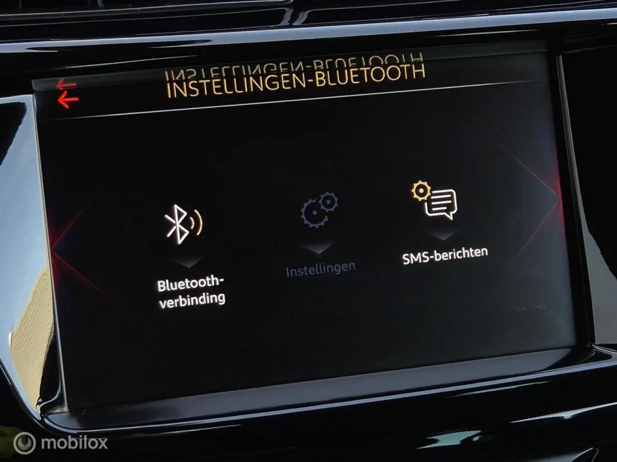 1.2 PURETECH CONNECTED CHIC AUTOMAAT/LED/CAMERA/TREKHAAK/CARPLAY