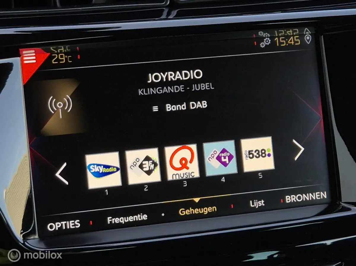 1.2 PURETECH CONNECTED CHIC AUTOMAAT/LED/CAMERA/TREKHAAK/CARPLAY