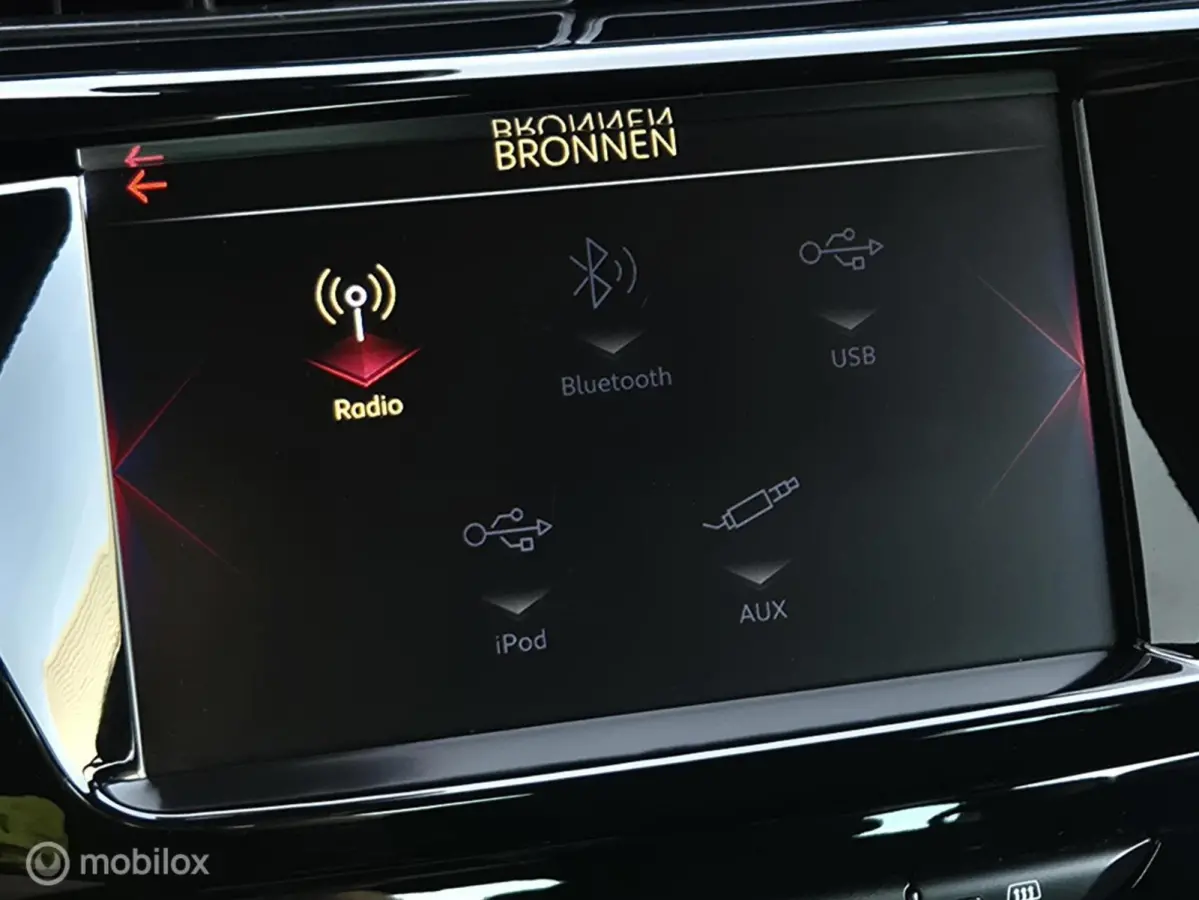 1.2 PURETECH CONNECTED CHIC AUTOMAAT/LED/CAMERA/TREKHAAK/CARPLAY