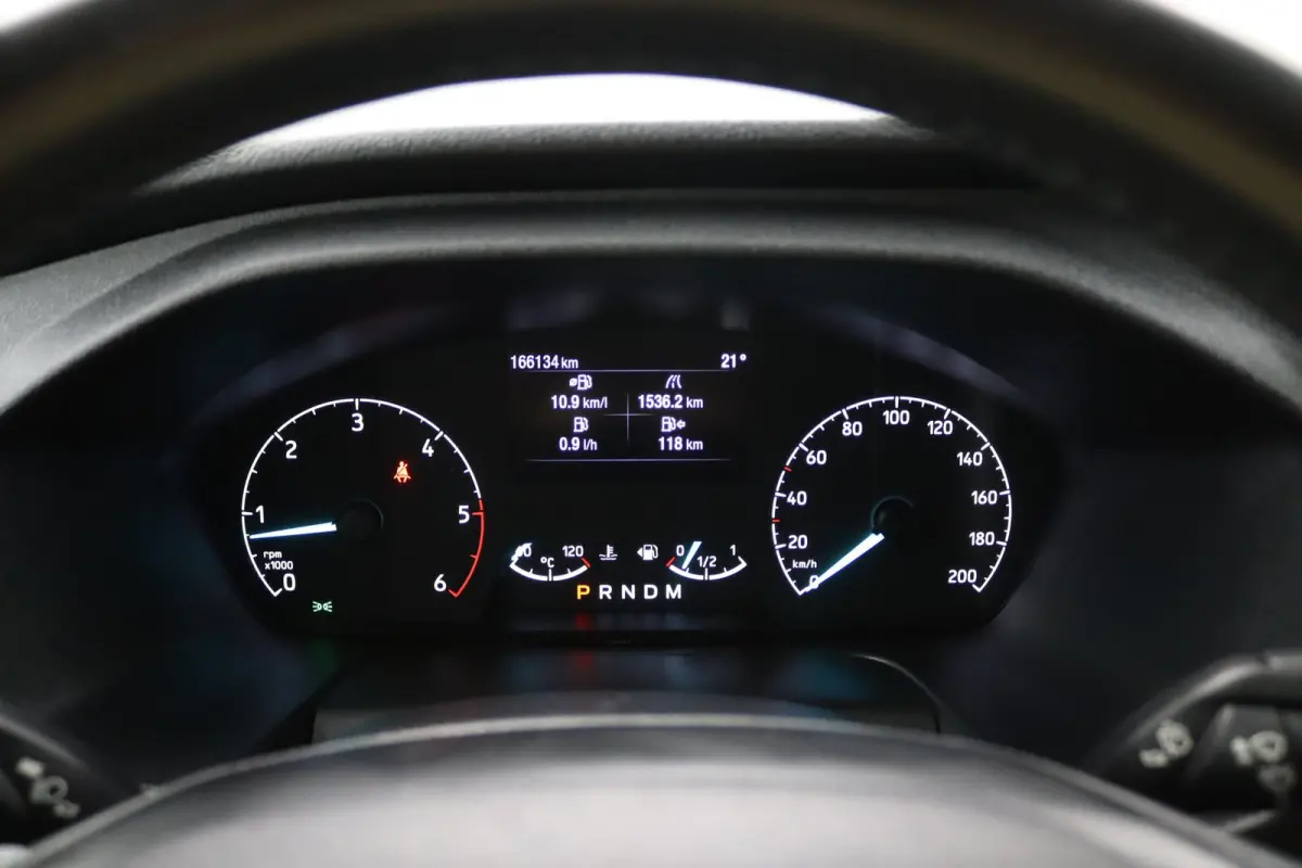 300 2.0 TDCI L2H1 Limited Automaat | Laadruimte Pakket | Navigatie | Stoelverwarming | Lichtmetalen Velgen | Camera | CarPlay/Android Auto