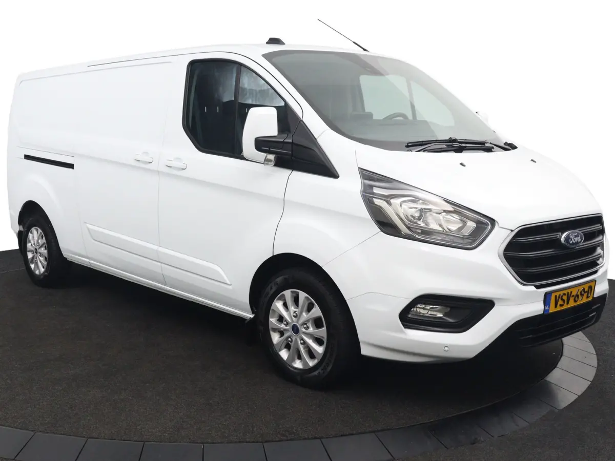 300 2.0 TDCI L2H1 Limited Automaat | Laadruimte Pakket | Navigatie | Stoelverwarming | Lichtmetalen Velgen | Camera | CarPlay/Android Auto