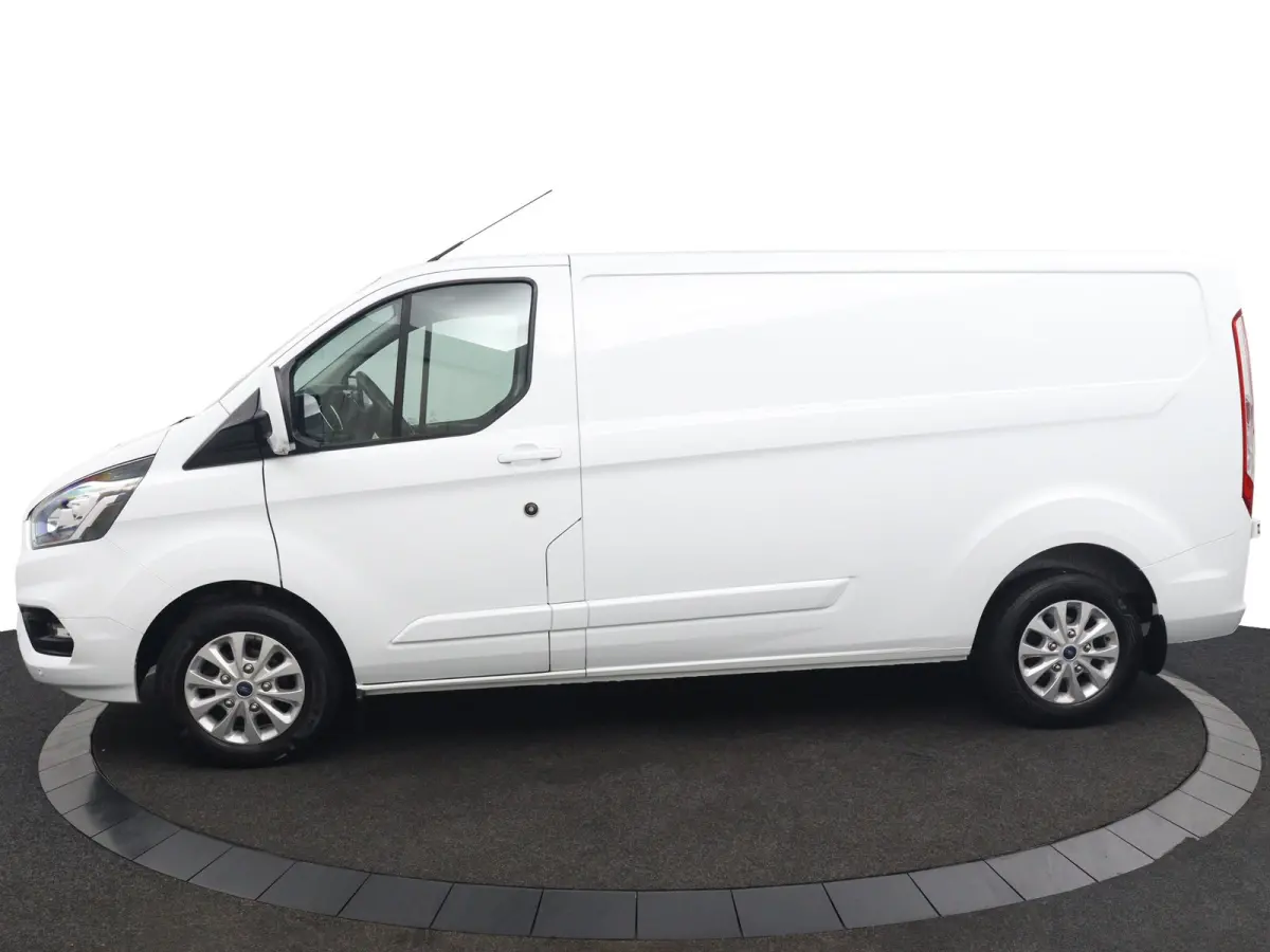 300 2.0 TDCI L2H1 Limited Automaat | Laadruimte Pakket | Navigatie | Stoelverwarming | Lichtmetalen Velgen | Camera | CarPlay/Android Auto