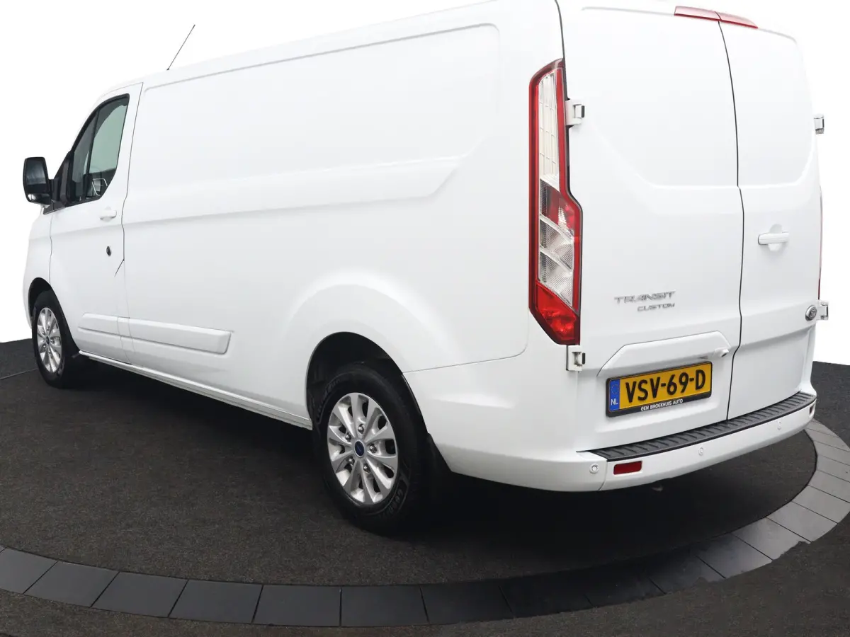 300 2.0 TDCI L2H1 Limited Automaat | Laadruimte Pakket | Navigatie | Stoelverwarming | Lichtmetalen Velgen | Camera | CarPlay/Android Auto